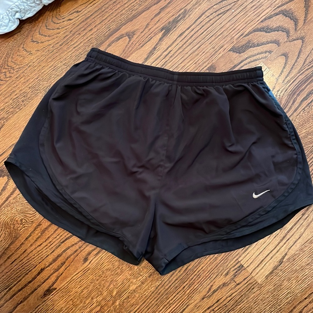 Black Nike Tempo Short